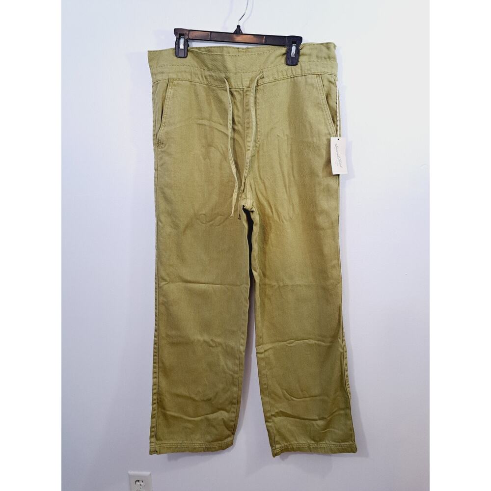 Universal Thread NEW! Drab Green Paperbag Waist Straight Leg Jeans Size 4